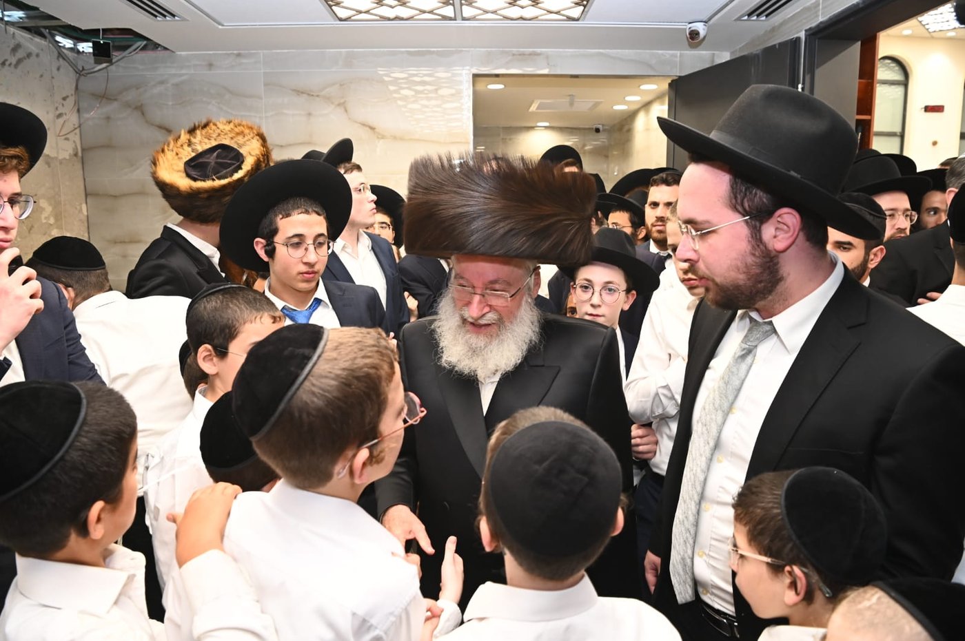 חג הסוכות אצל הגאון רבי אשר וייס גאב"ד דרכי הוראה 