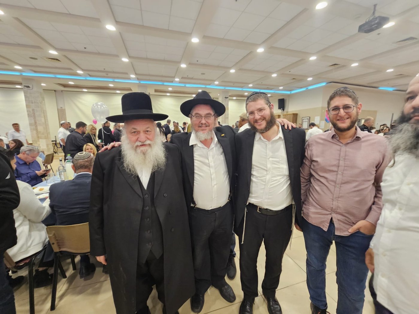 השר איתמר בן גביר חגג בת מצווה לבתו | צפו בגלריה