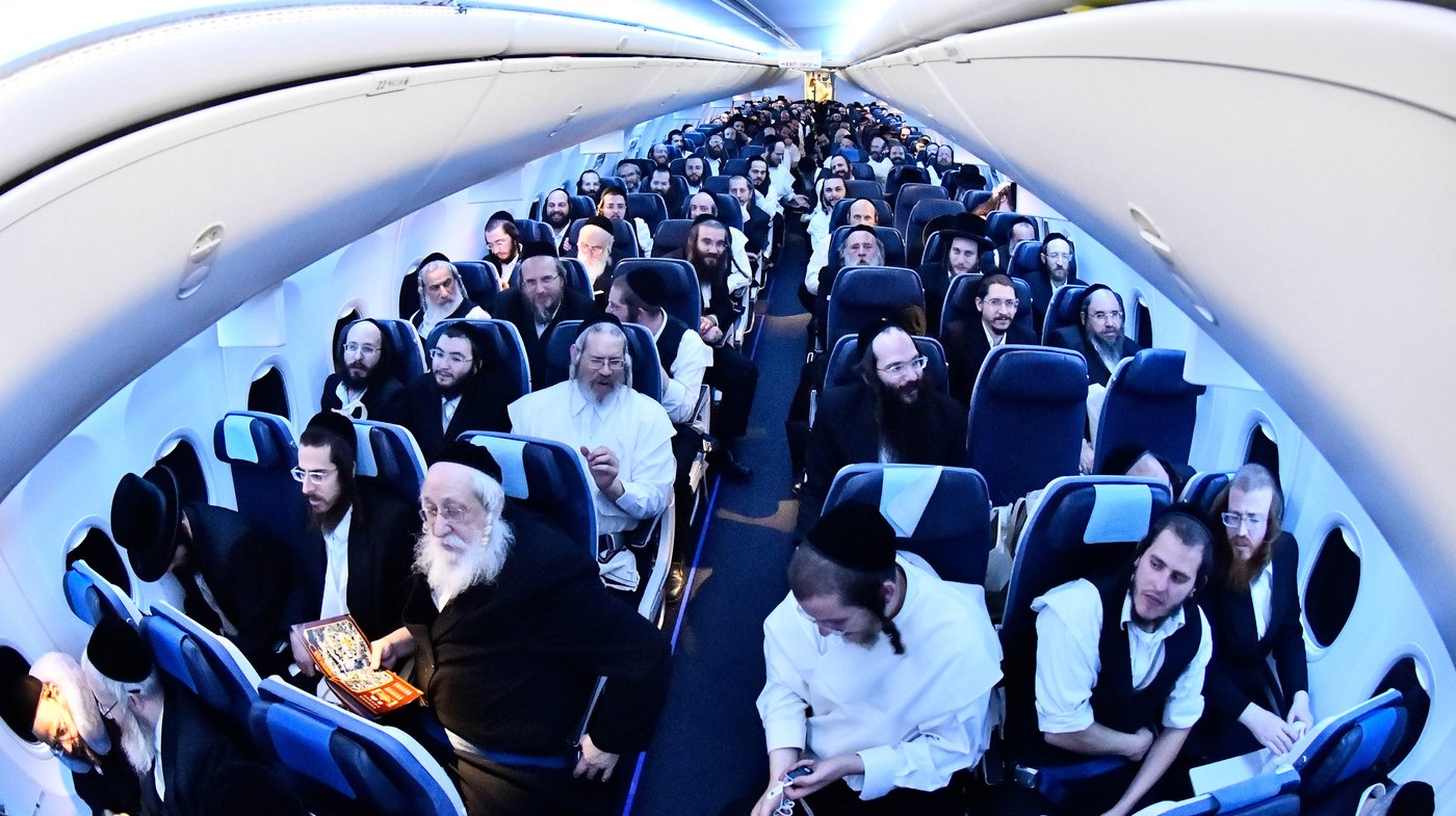 האדמו"ר מויז'ניץ במסע הקודש לאוקראיינה 
