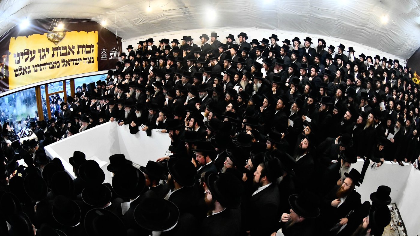 האדמו"ר מויז'ניץ במסע הקודש לאוקראיינה 
