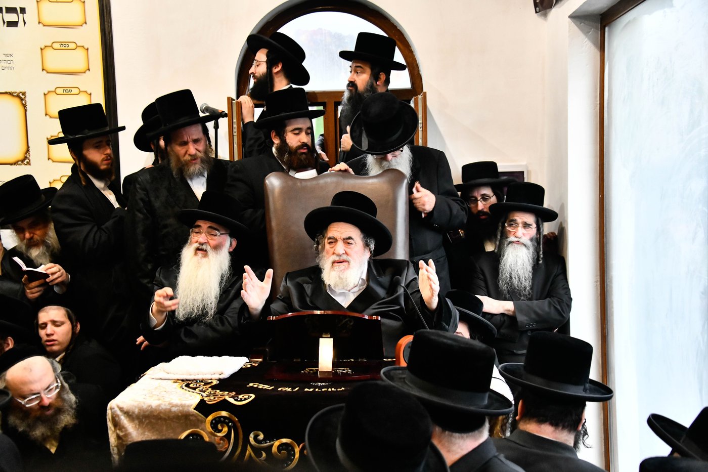 האדמו"ר מויז'ניץ במסע הקודש לאוקראיינה 