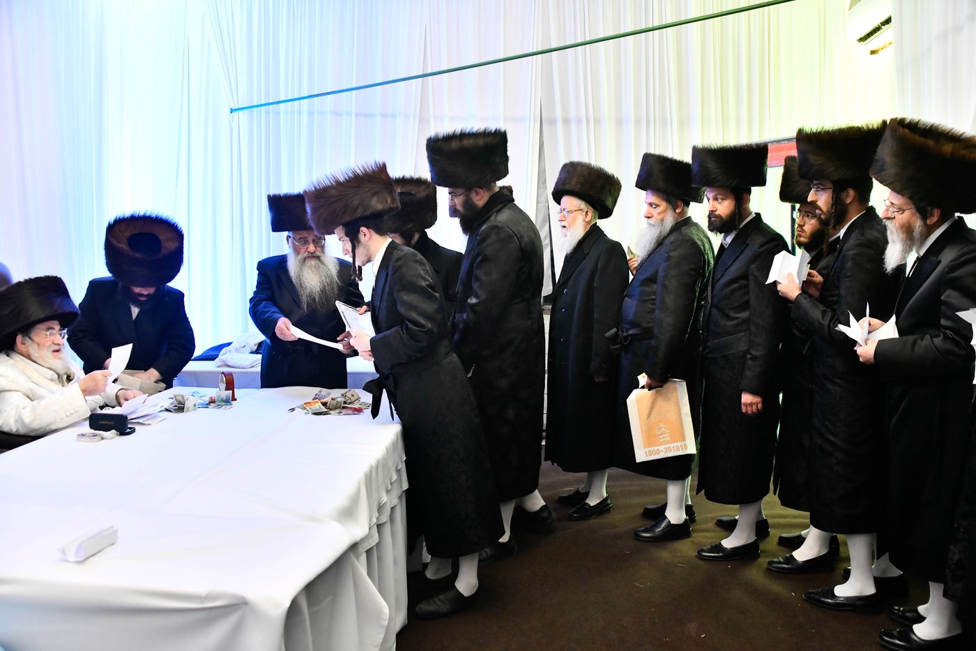 האדמו"ר מויז'ניץ במסע הקודש לאוקראיינה 