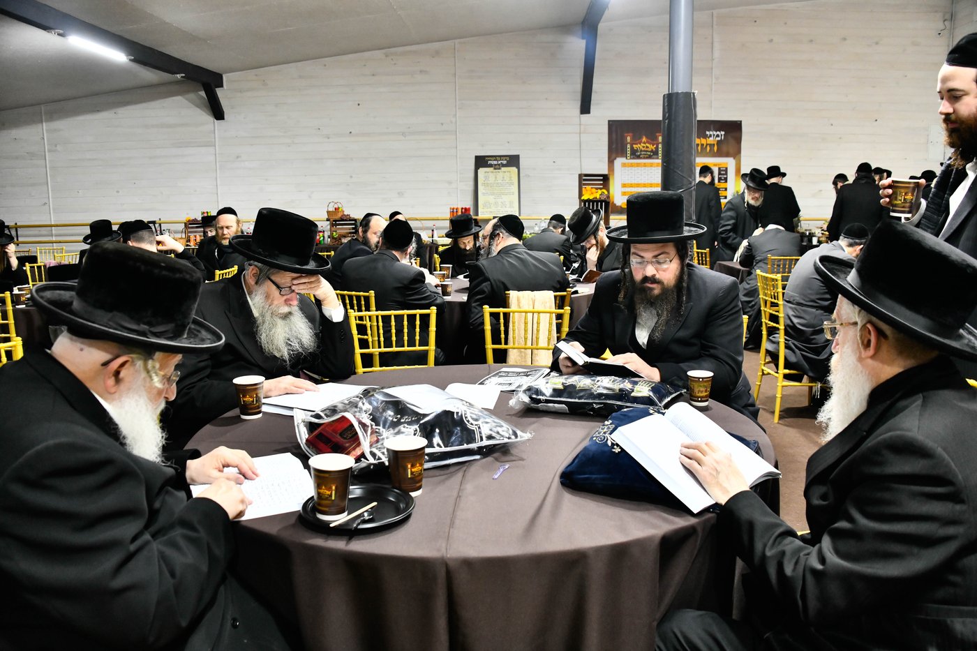 האדמו"ר מויז'ניץ במסע הקודש לאוקראיינה 