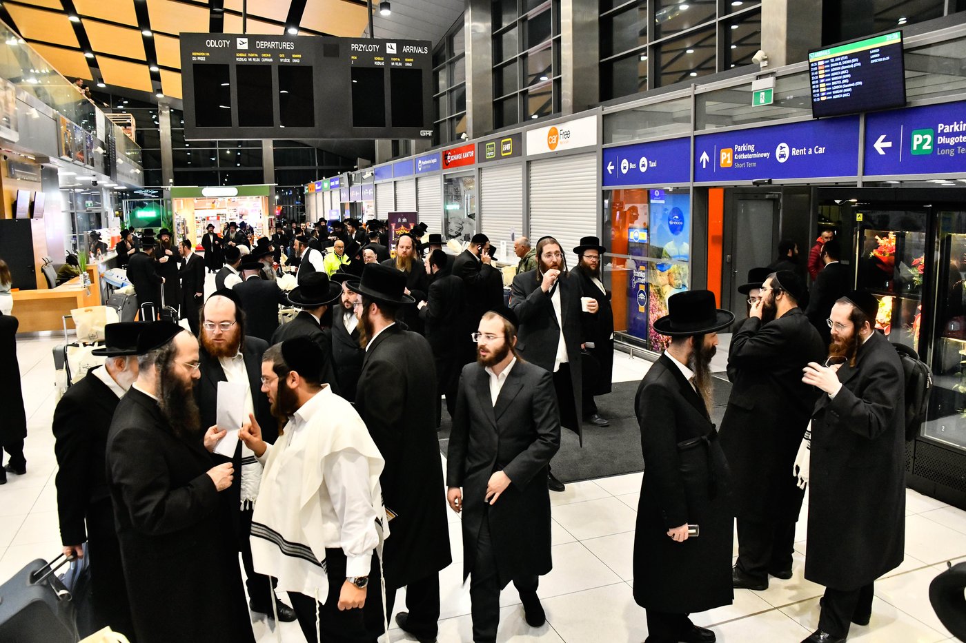 האדמו"ר מויז'ניץ במסע הקודש לאוקראיינה 