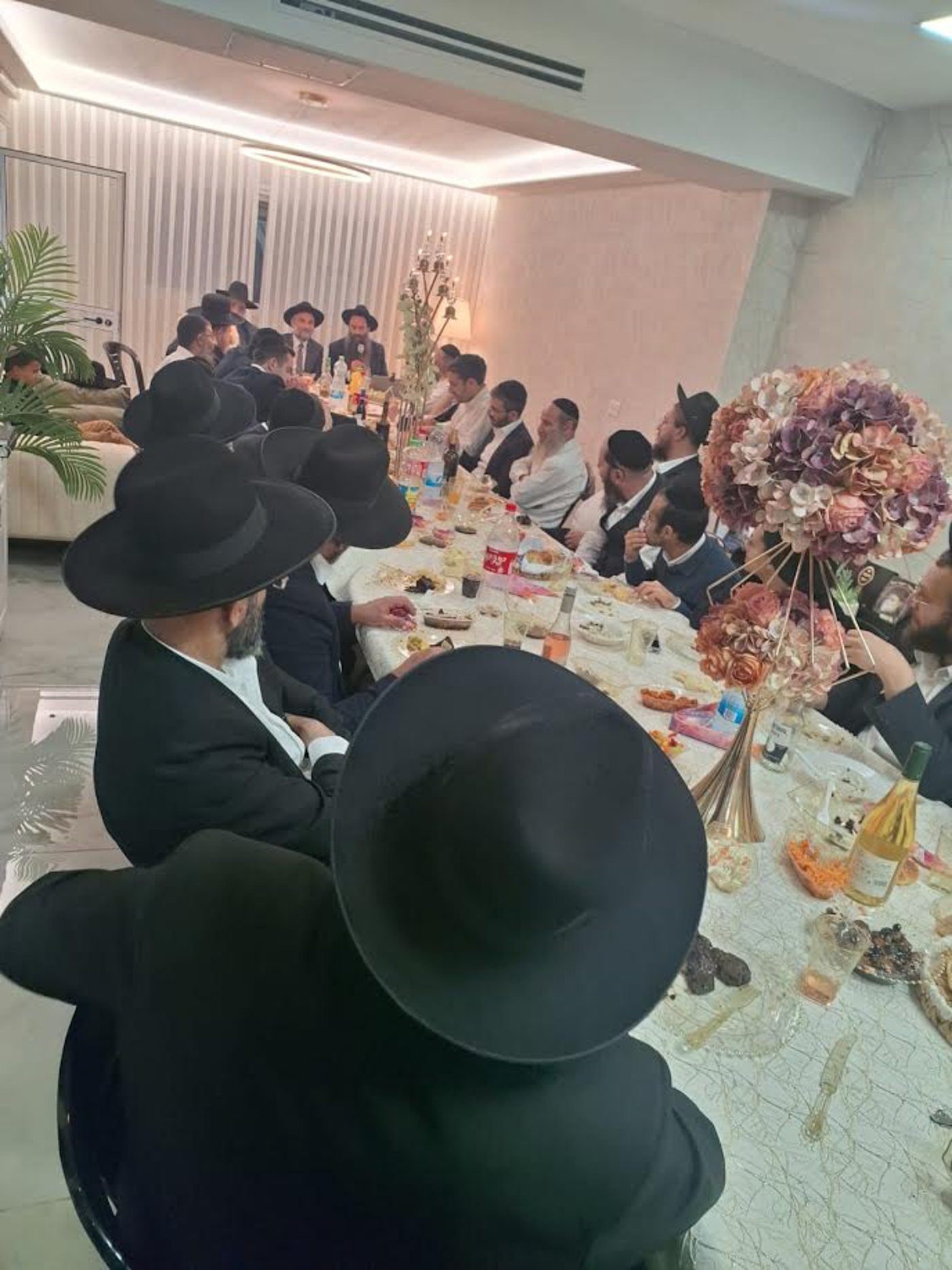 סעודת הילולא להגר"ע יוסף אצל הח"כ משה אבוטבול
