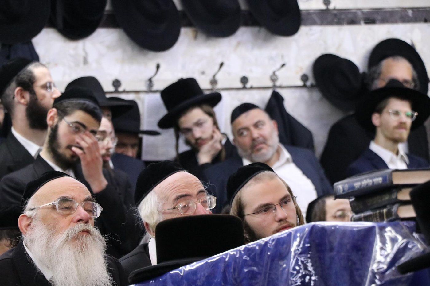 הגאון רבי אשר וייס בשיחה בביהמ"ד פרשבורג בבני ברק