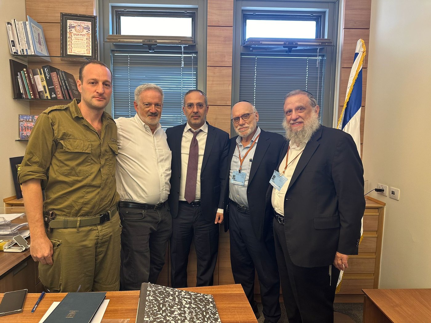 הוועד להגנת הר הזיתים בכנסת, דנים בפתרון בעיות שונות בהר הזיתים, הקשורות לבטיחות המתפללים