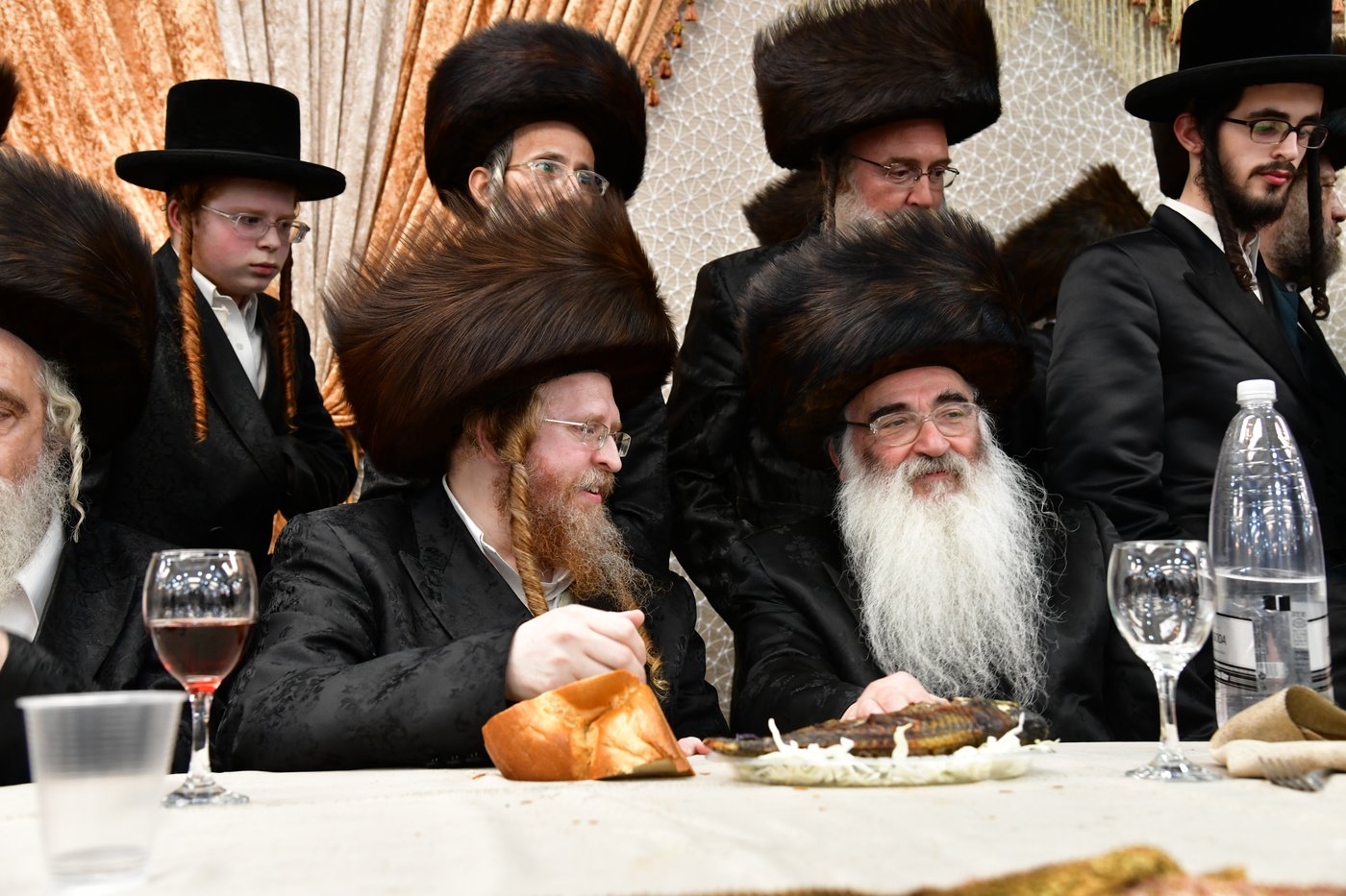 שמחת נישואי בת האדמו"ר משומרי אמונים אשדוד, עב"ג נכד האדמו"ר מלויעב טשערנוביל