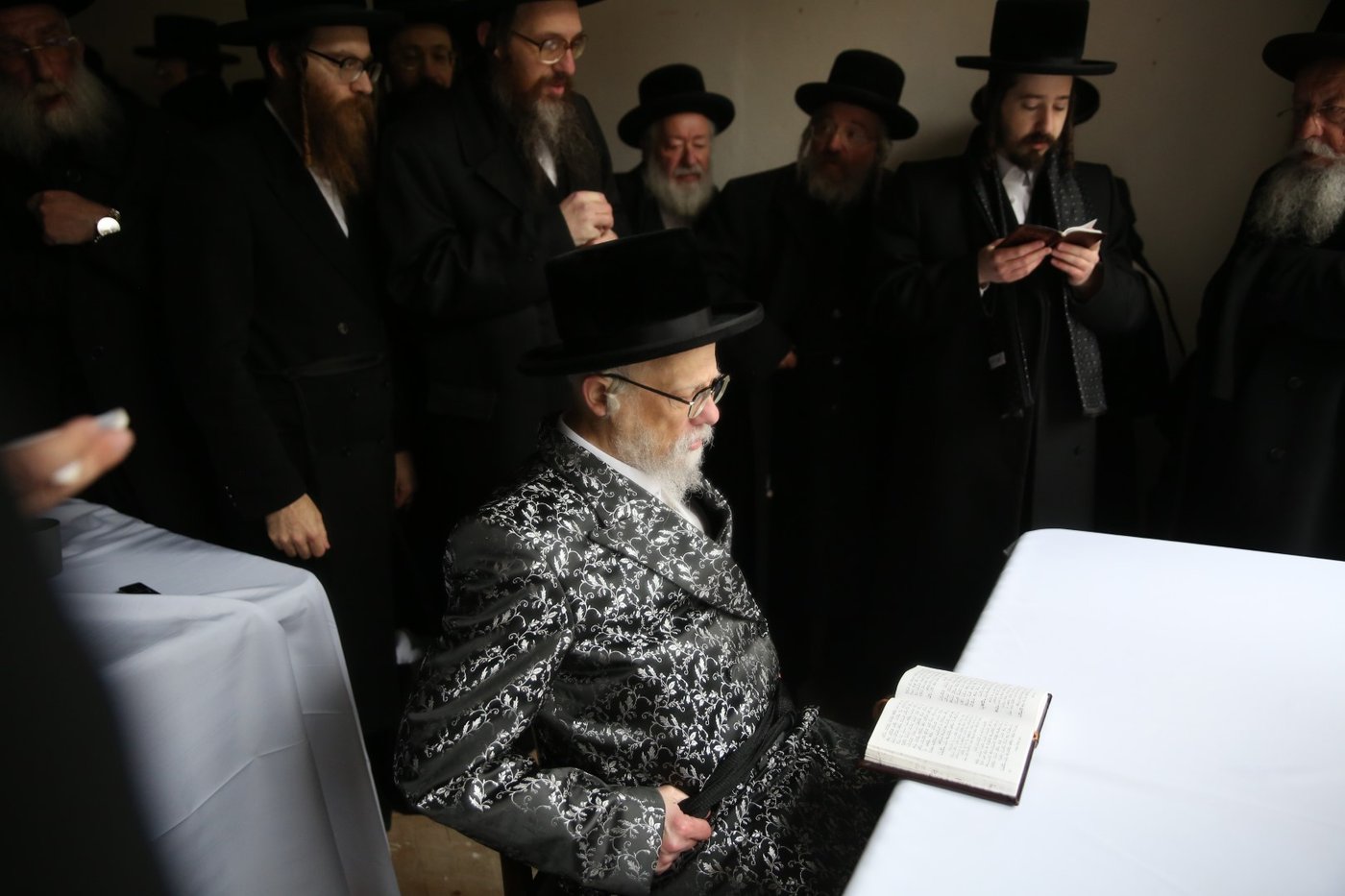 האדמו"ר מסערט ויז'ניץ במארינבארד 