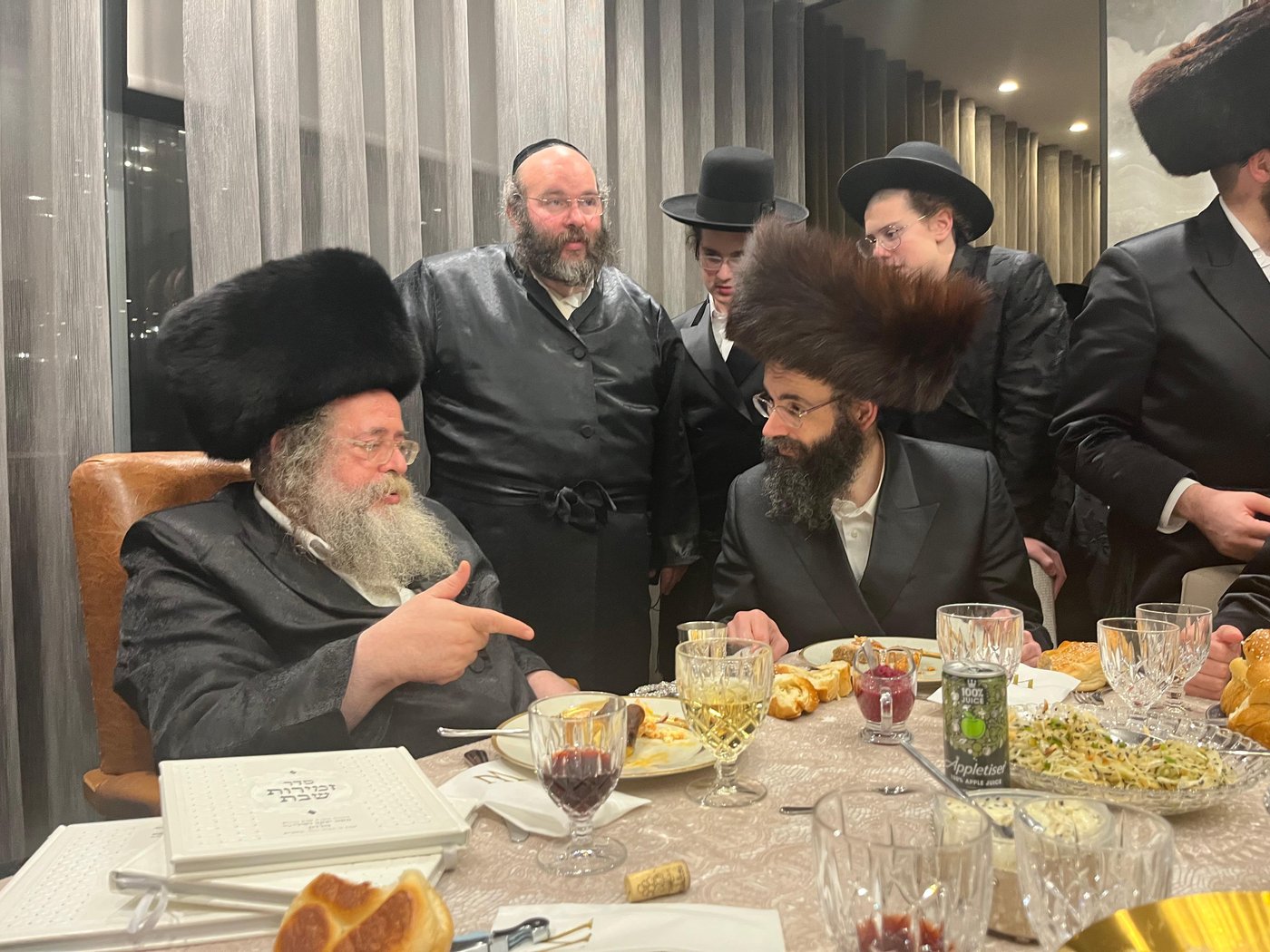 הגה"ח ר' יצחק דוד אלתר בביקור חיזוק בלונדון