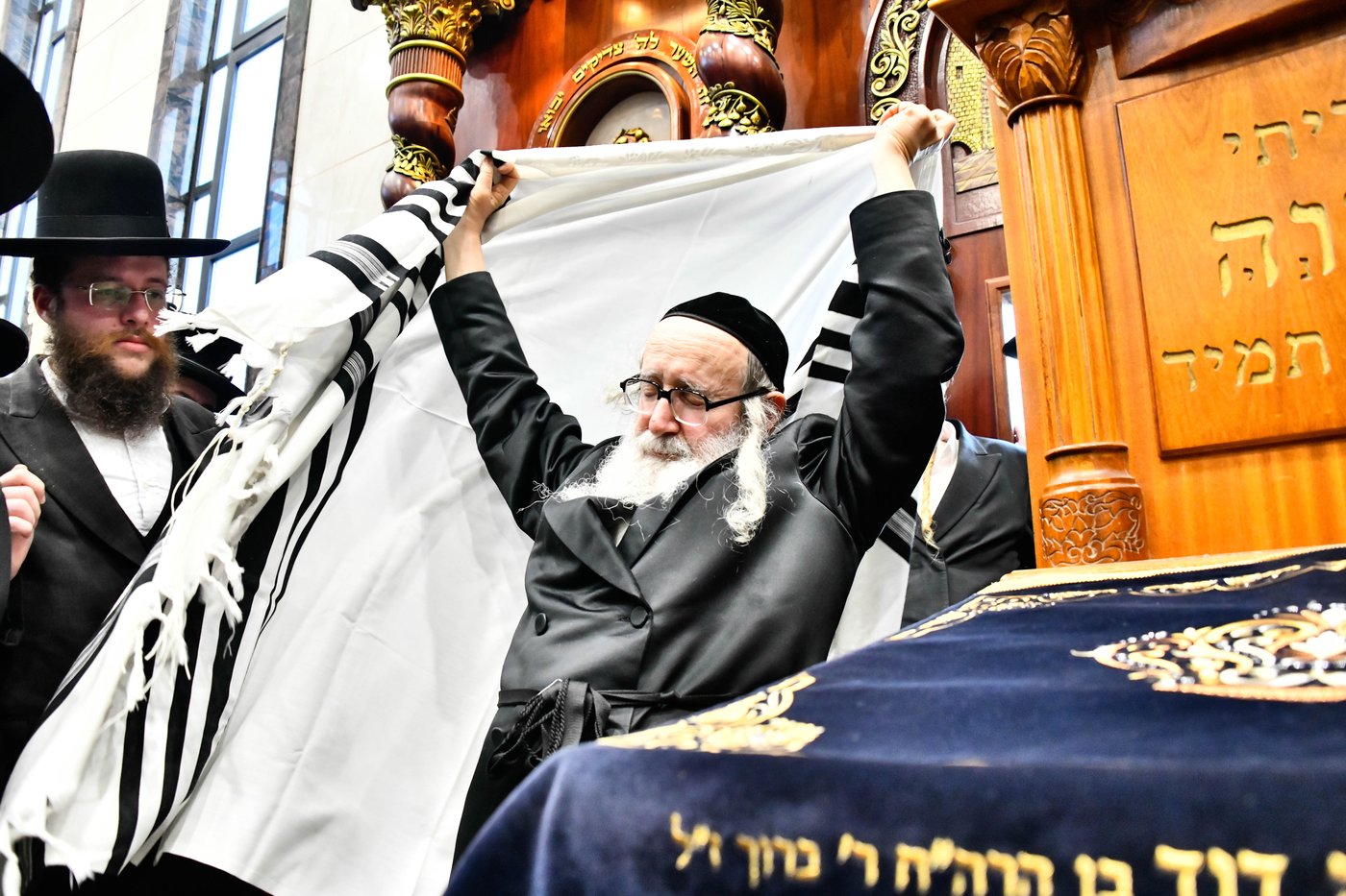 שמחת הברית בחצרות דארג - אמשינוב 