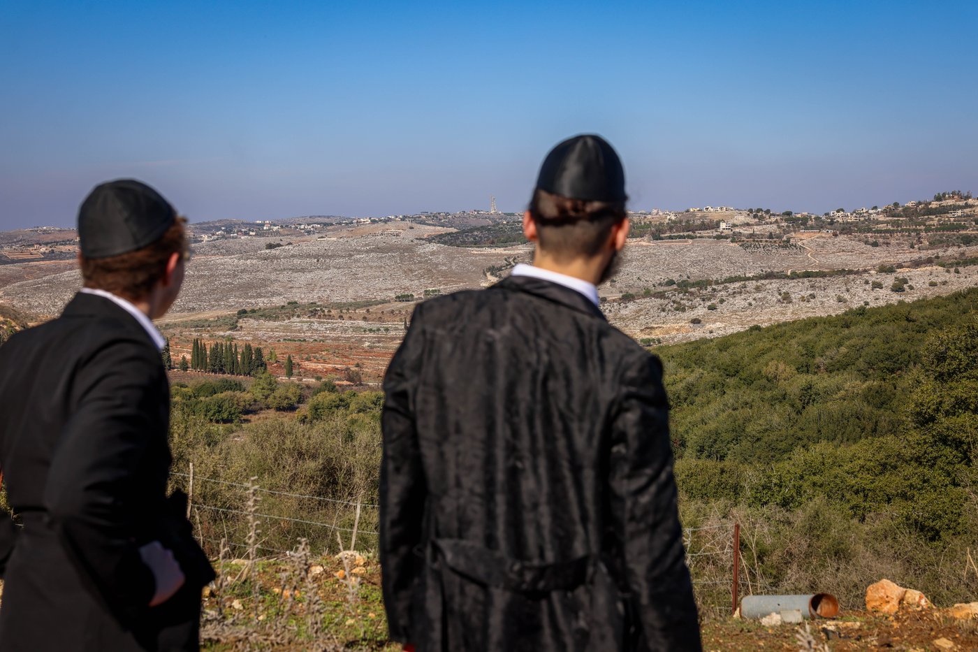 אילוסטרציה: למצולמים אין קשר לכתבה | חסידי גור בגבול לבנון השבוע