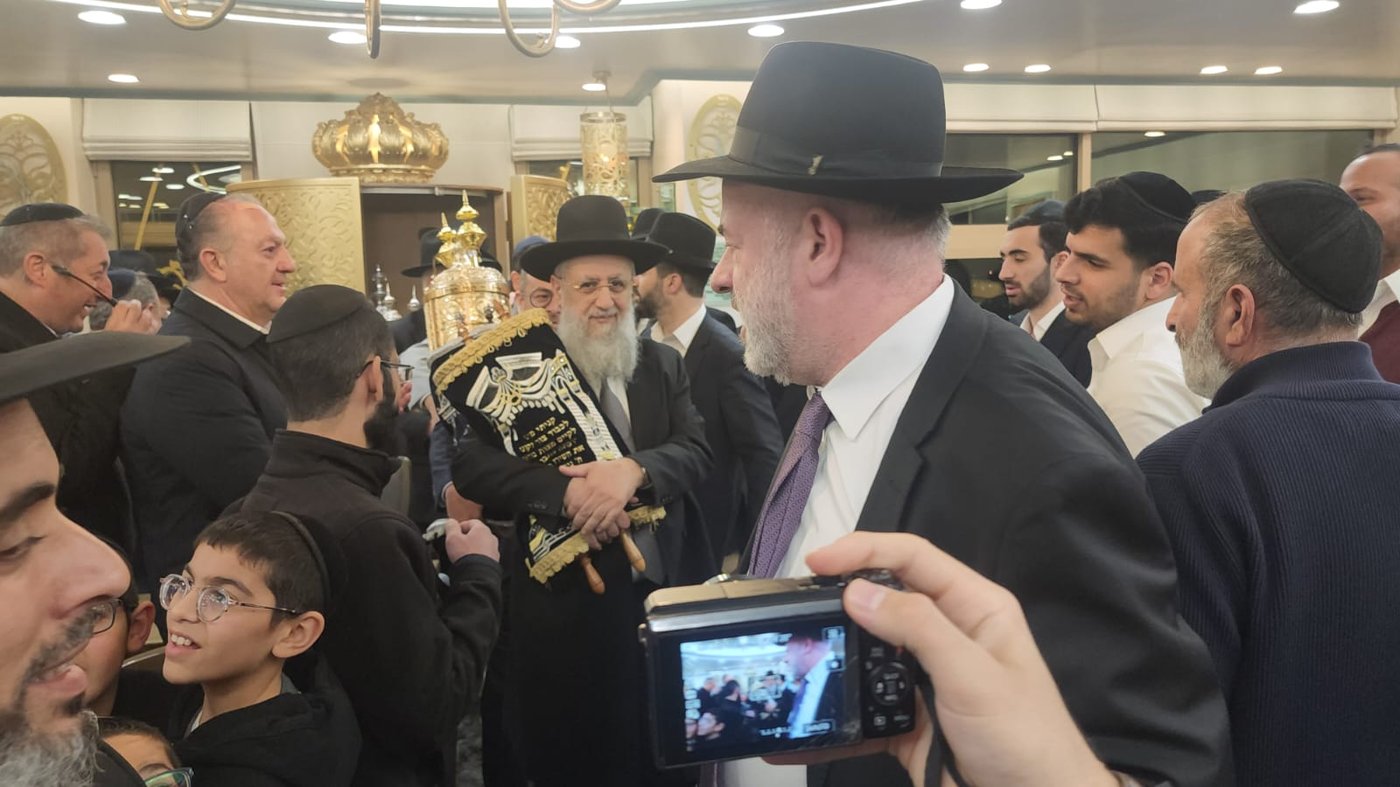 ערב ההכתרה | הראש"ל הגר"ד יוסף ביקר ב'בית הראשון לציון'