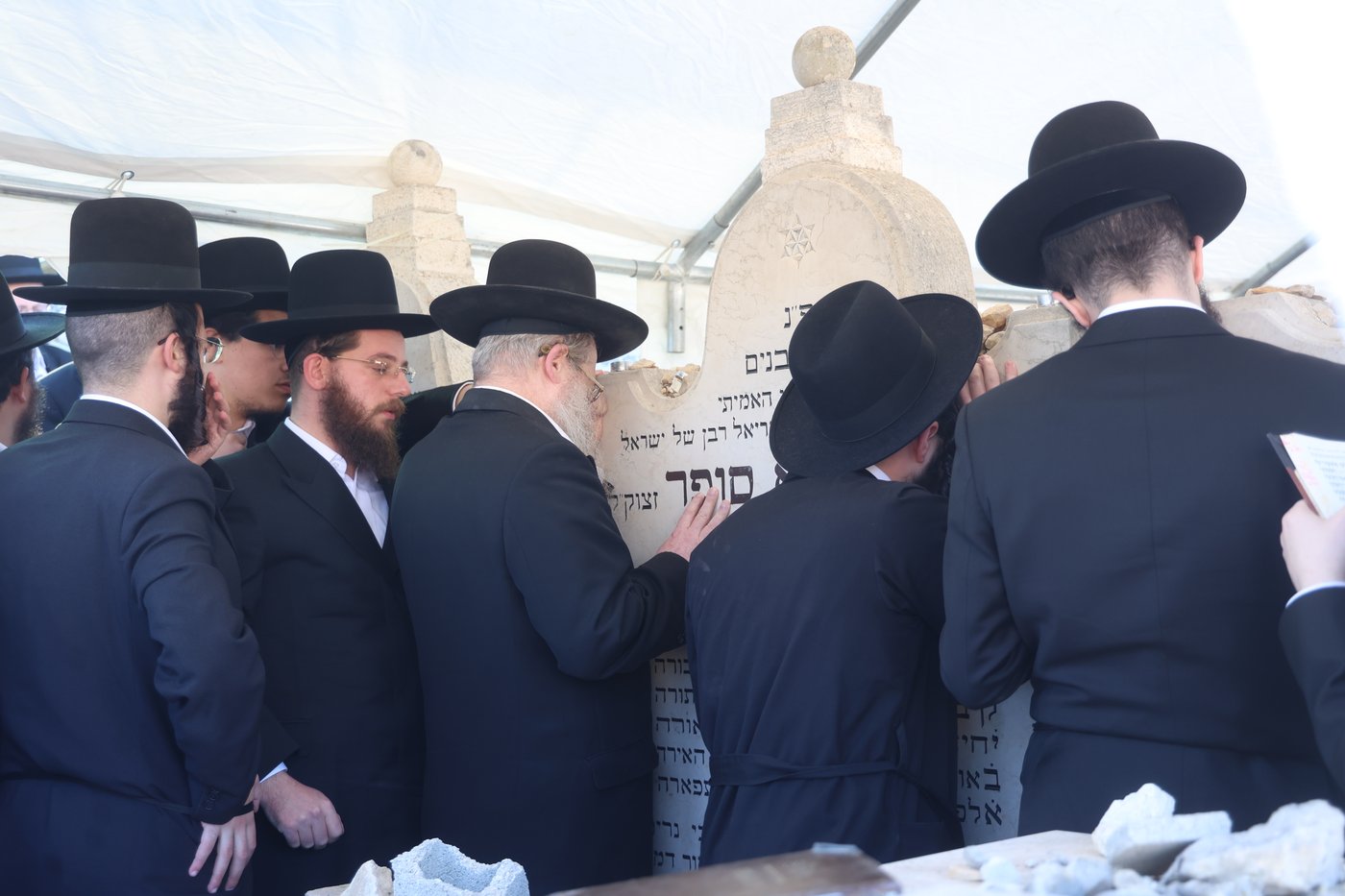 הילולת הרה"ק רבי עקיבא סופר זיע"א גאב"ד פרעשבורג 
