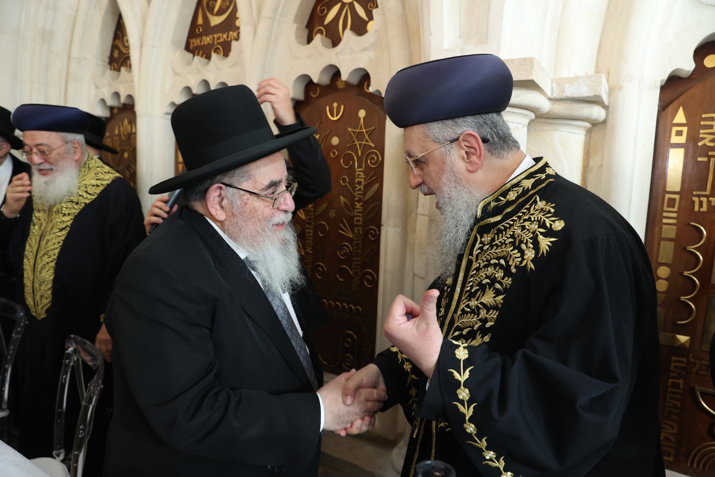 הכתרת הראש"ל הרב דוד יוסף בבית הכנסת רבי יוחנן בן זכאי