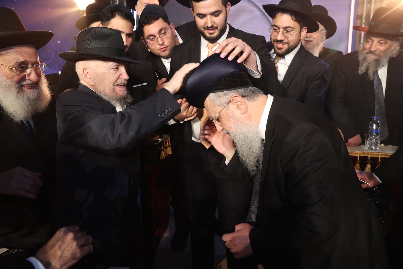 הכתרת הראש"ל הרב דוד יוסף בבית הכנסת הגדול