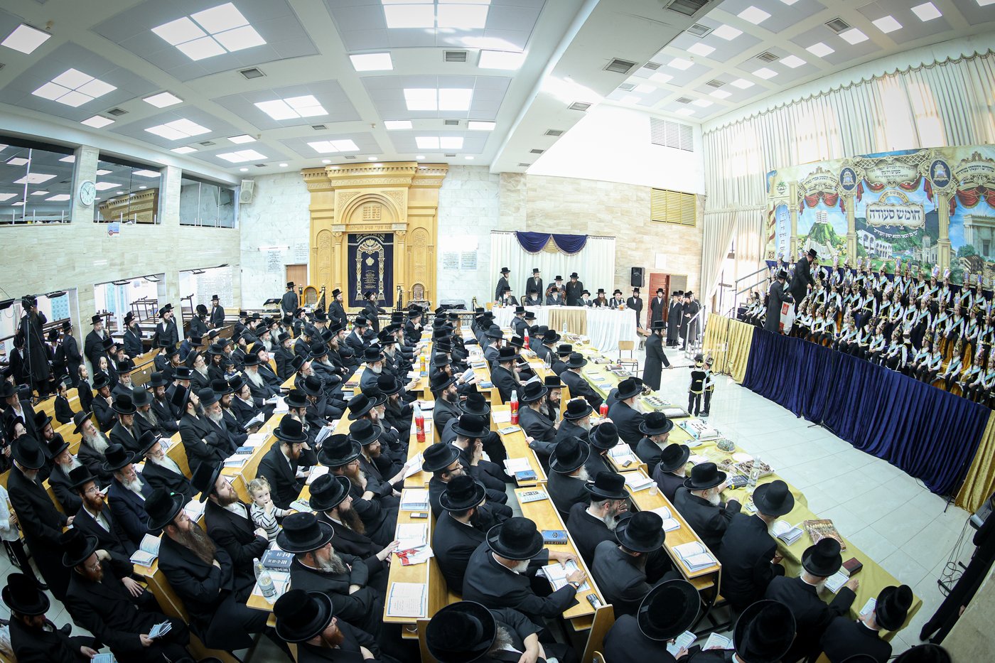 מסיבת חומש בת"ת 'סערט ויז'ניץ' בחיפה