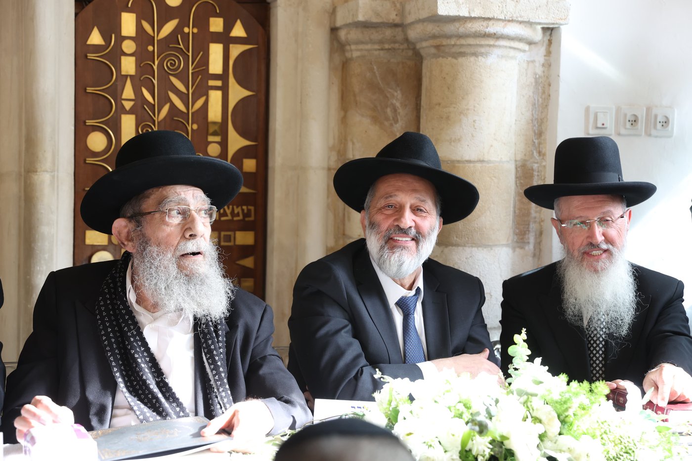 הכתרת הראש"ל הרב דוד יוסף בבית הכנסת רבי יוחנן בן זכאי
