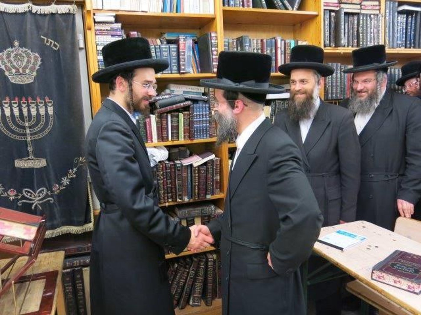 הרה"ג שלום רוקח בביקור בזק באנטווערפן