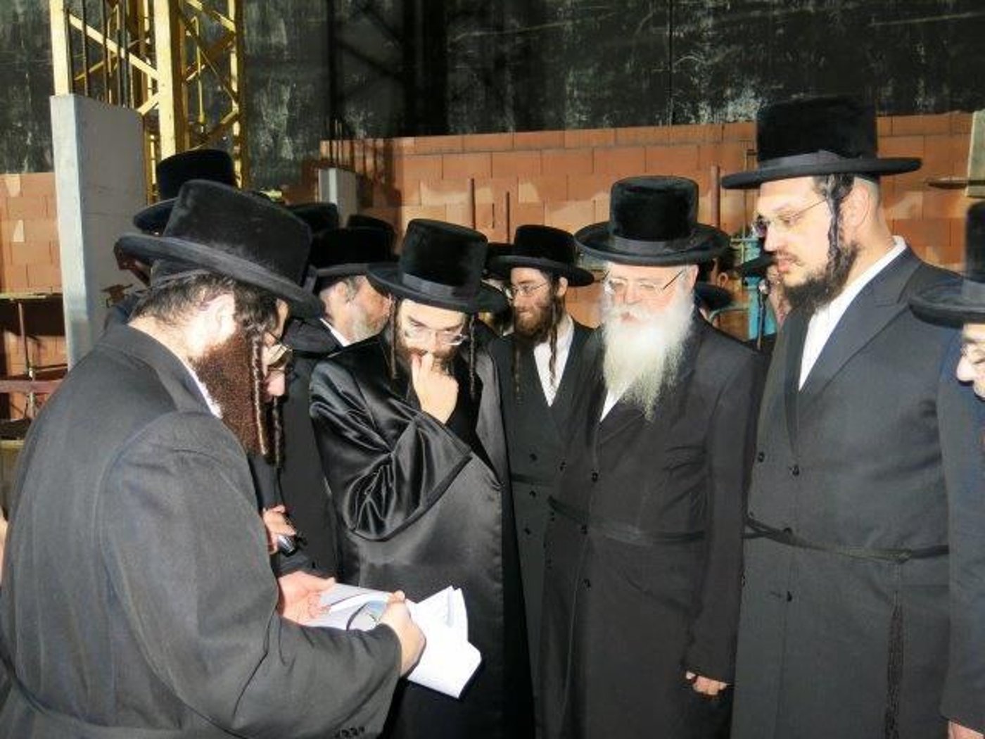 הרה"ג שלום רוקח בביקור בזק באנטווערפן