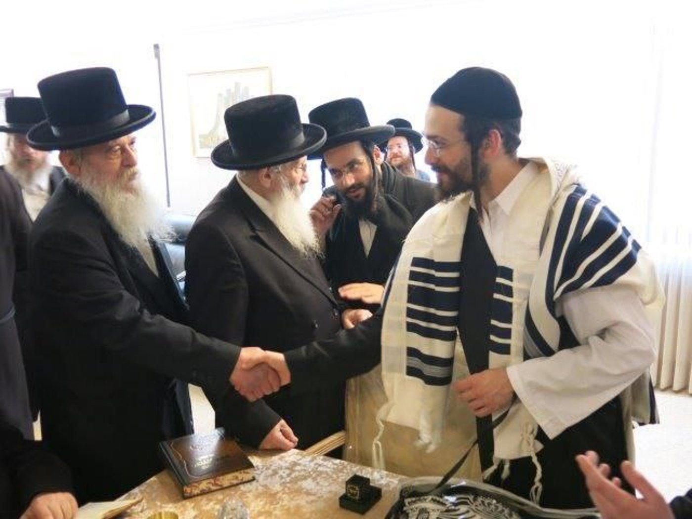 הרה"ג שלום רוקח בביקור בזק באנטווערפן