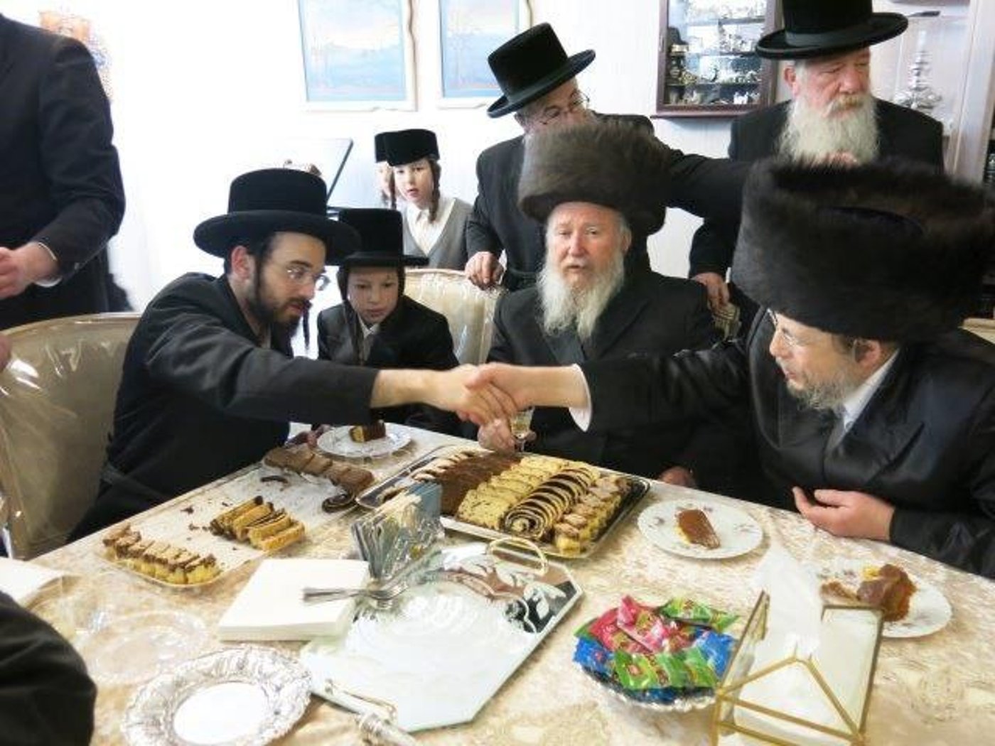 הרה"ג שלום רוקח בביקור בזק באנטווערפן