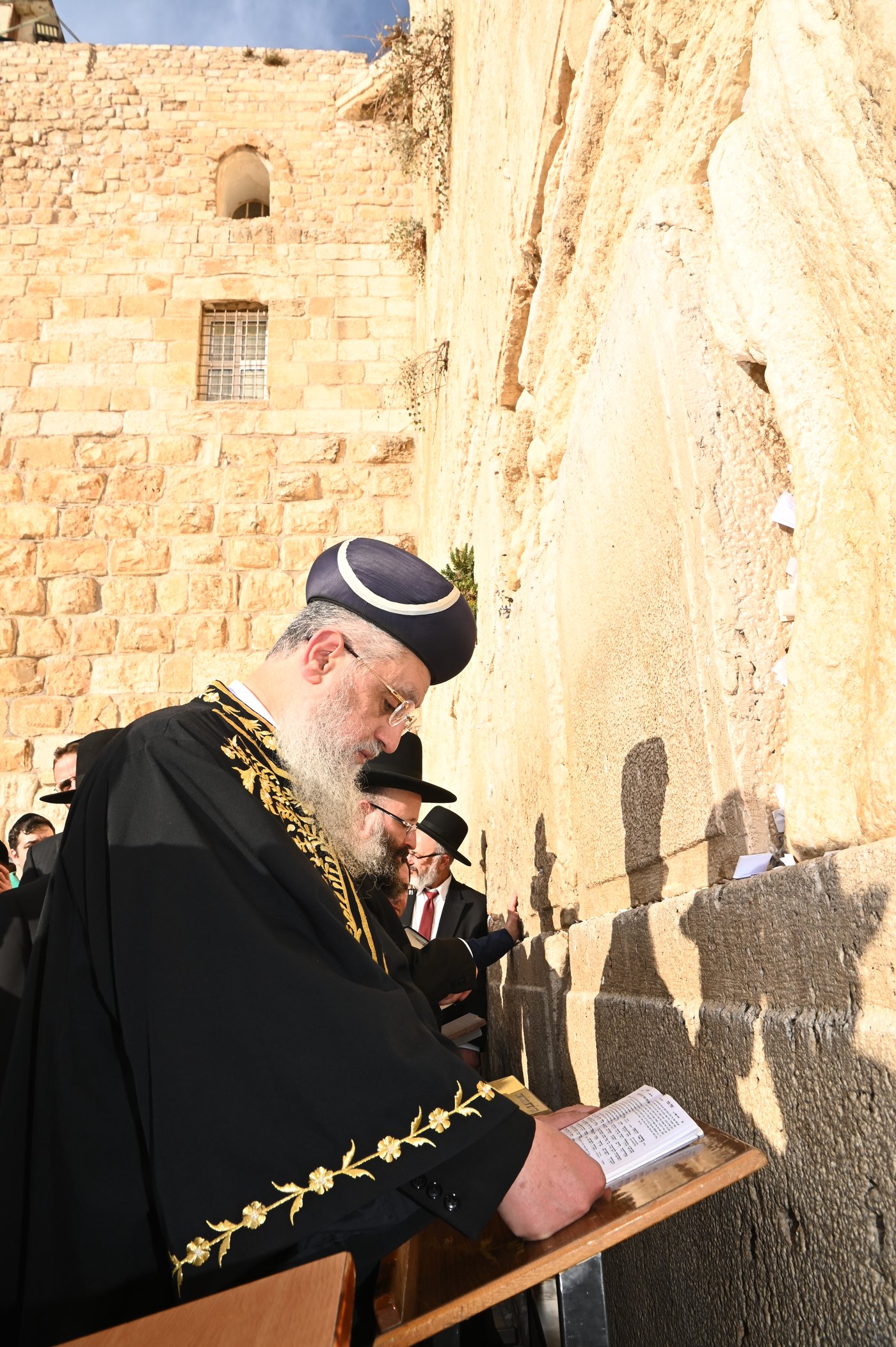 הכתרת הראש"ל הגאון הרב דוד יוסף