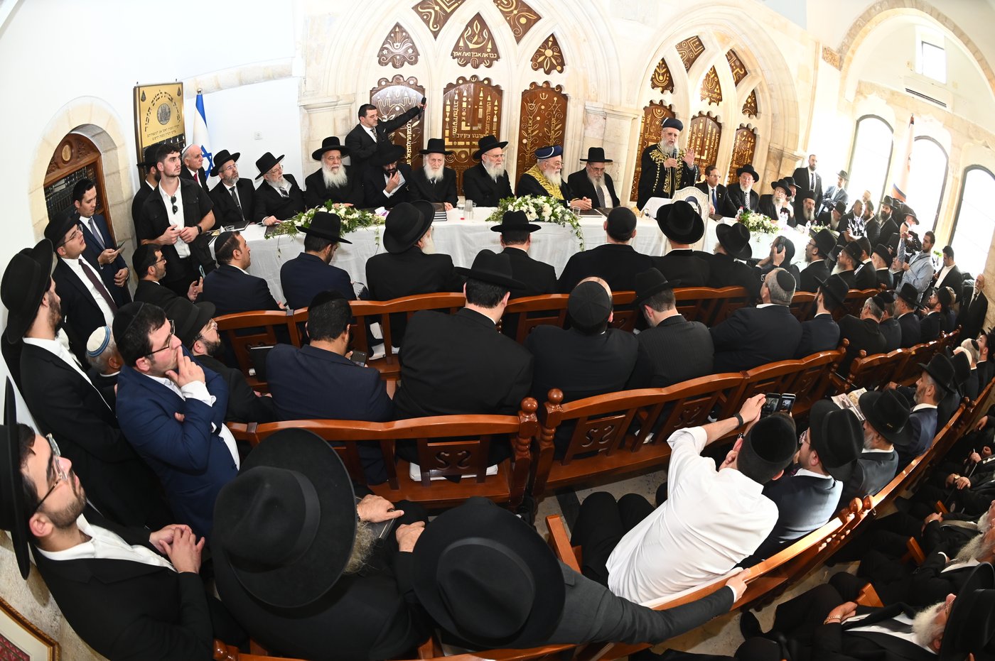 הכתרת הראש"ל הגאון הרב דוד יוסף