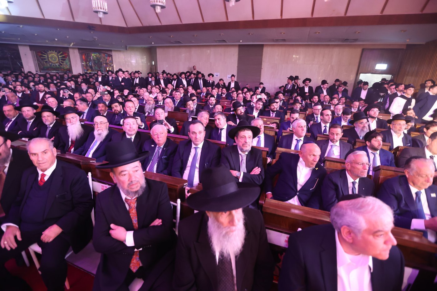 הכתרת הראש"ל הרב דוד יוסף בבית הכנסת הגדול