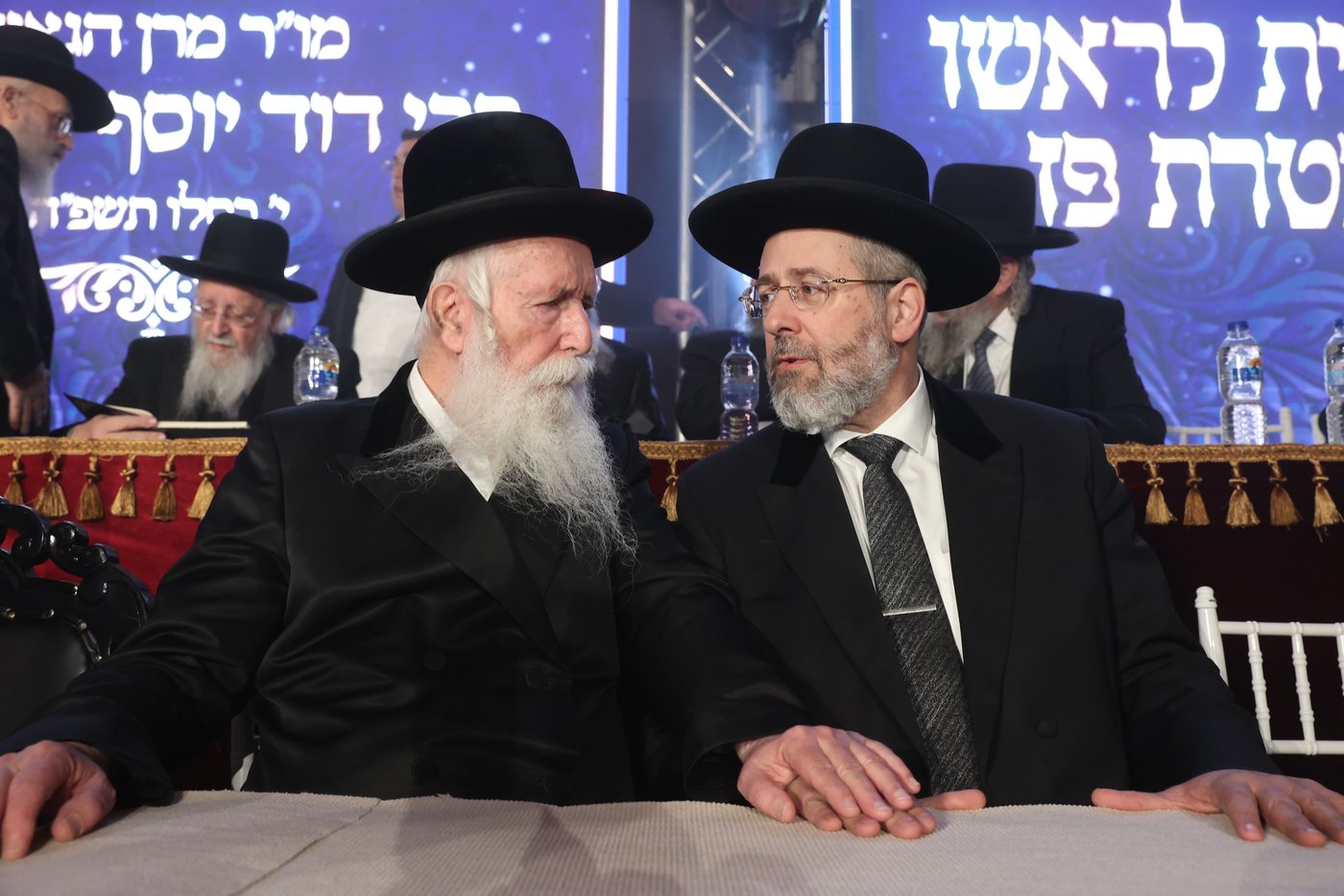 הכתרת הראש"ל הרב דוד יוסף בבית הכנסת הגדול