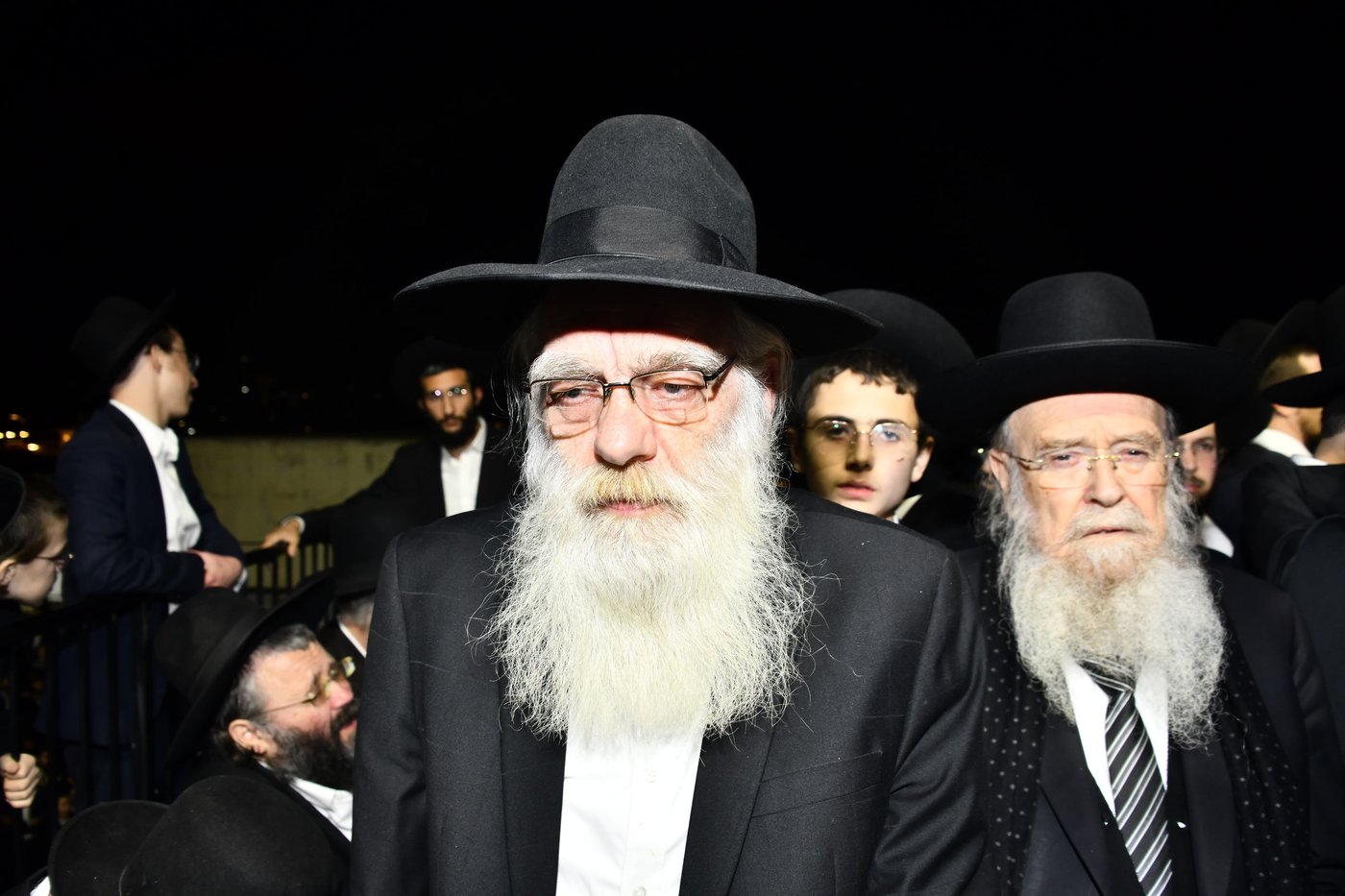 הלווית מנהיג 'הפלג הירושלמי' ראש הישיבה הגאון רבי אשר דויטש זצ"ל
