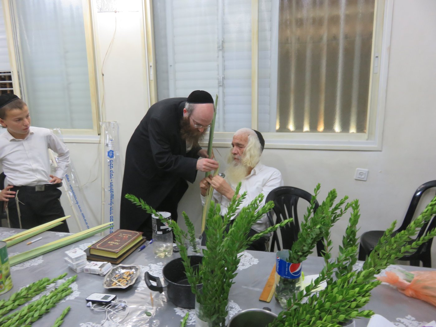 מראות חייו של הגאון רבי אשר דויטש זצוק"ל
