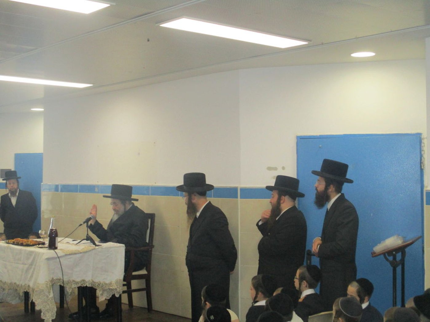 הגה"צ אב"ד קרית ויז'ניץ בביקור בביתר