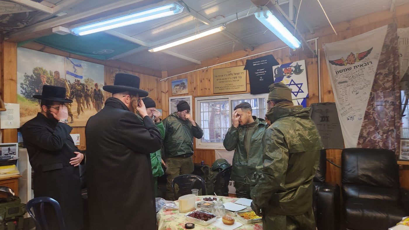 האדמו"ר מקאליב בביקור בגוש עציון בימי החנוכה
