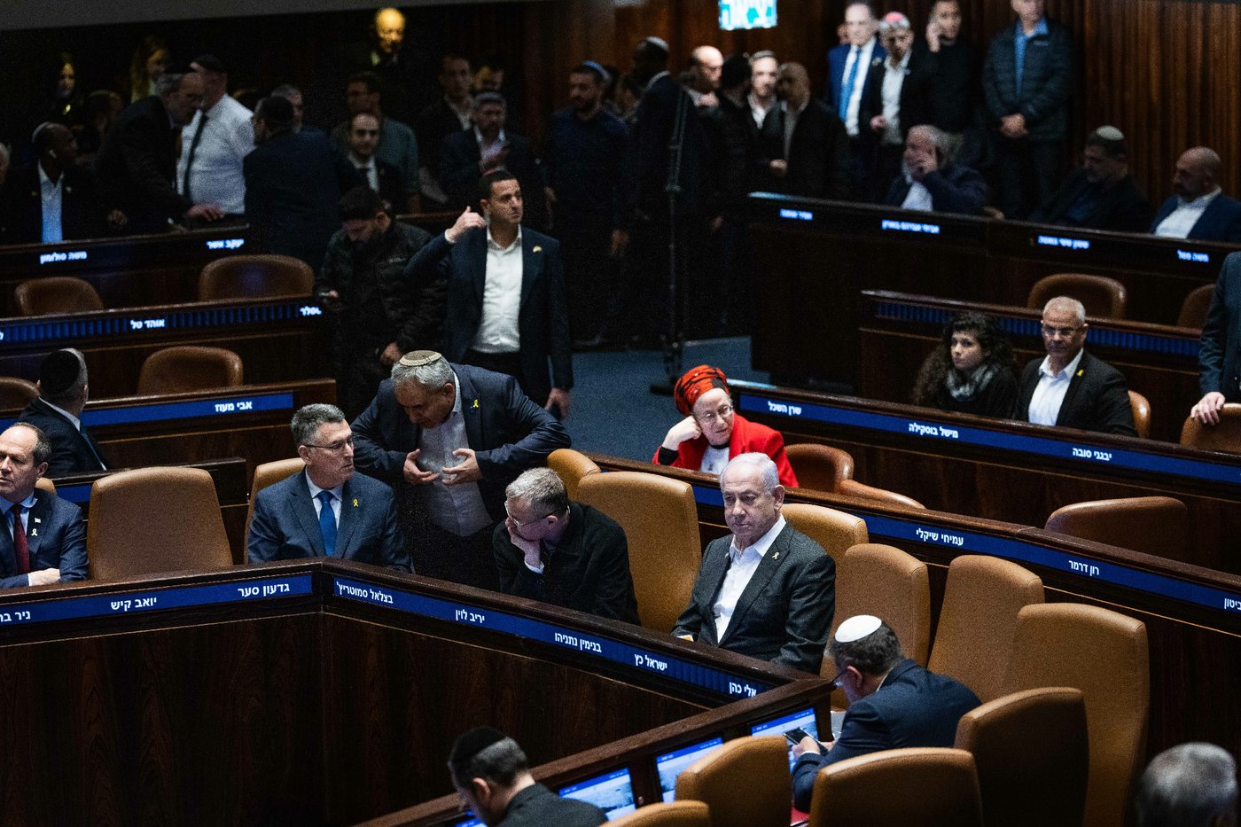 הדרמה הפוליטית במליאת הכנסת