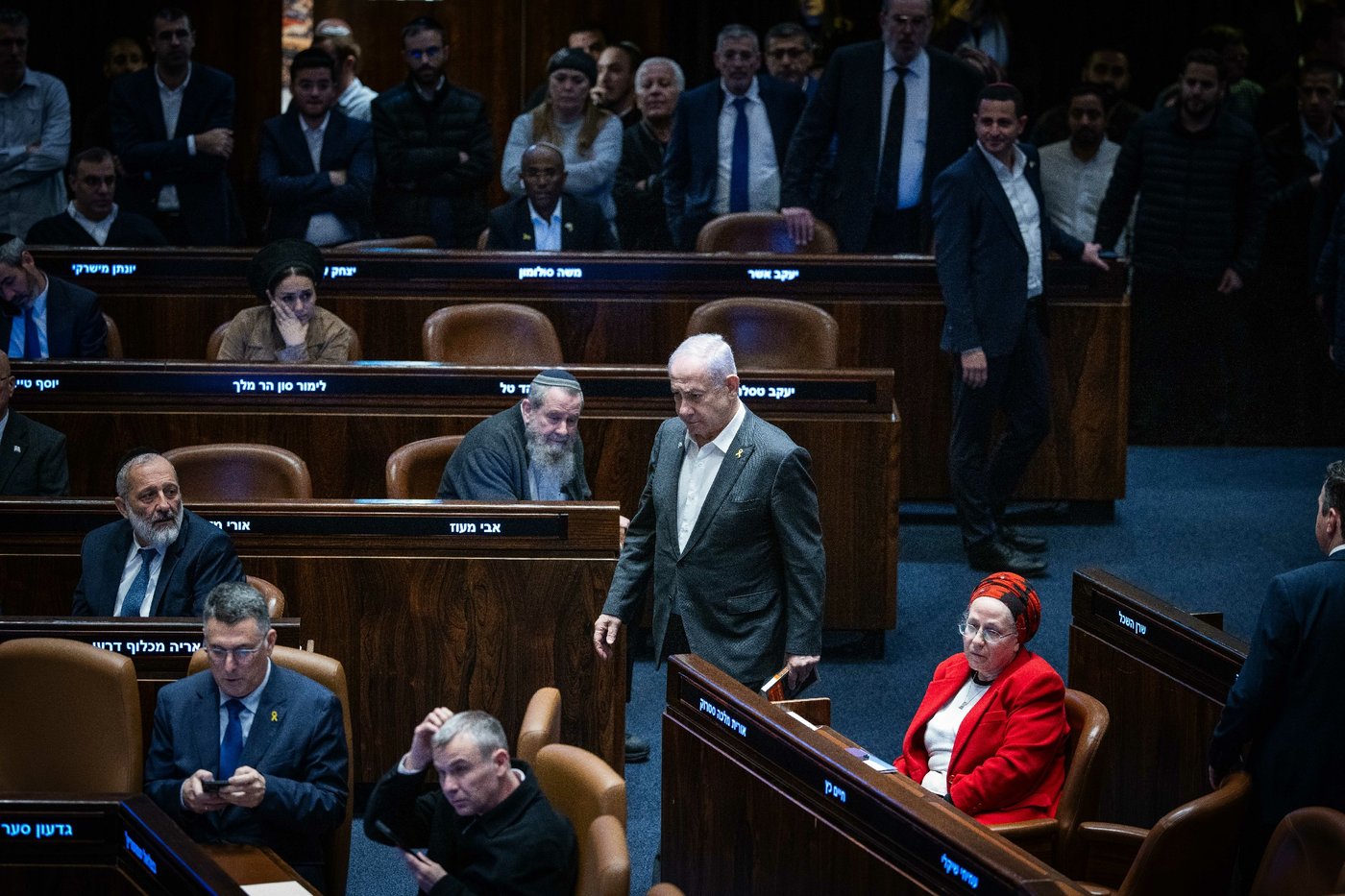 הדרמה הפוליטית במליאת הכנסת