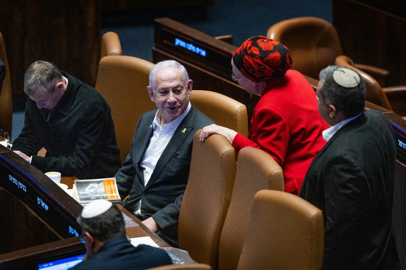 הדרמה הפוליטית במליאת הכנסת