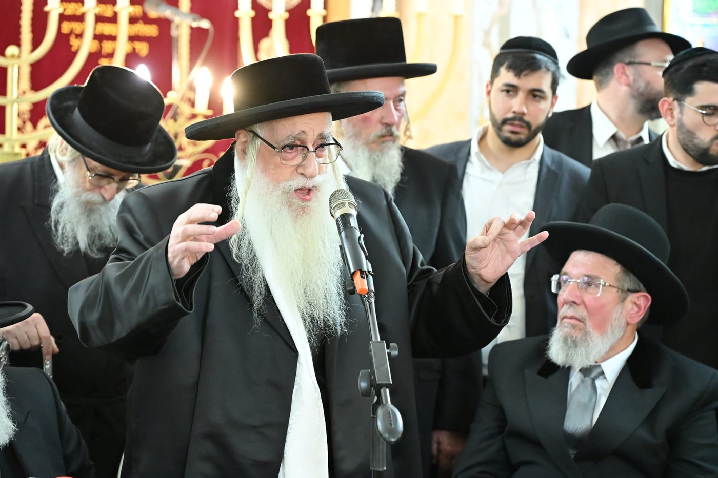מעמד הכתרת הרב הראשי הגאון רבי קלמן בר 