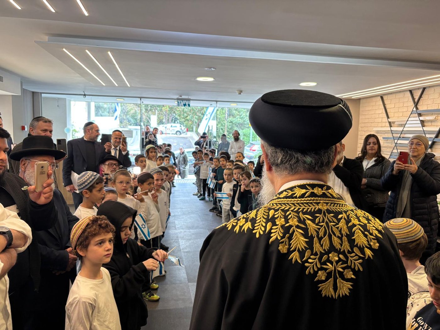 הראש"ל הגר"ד יוסף בביקור בתל אביב