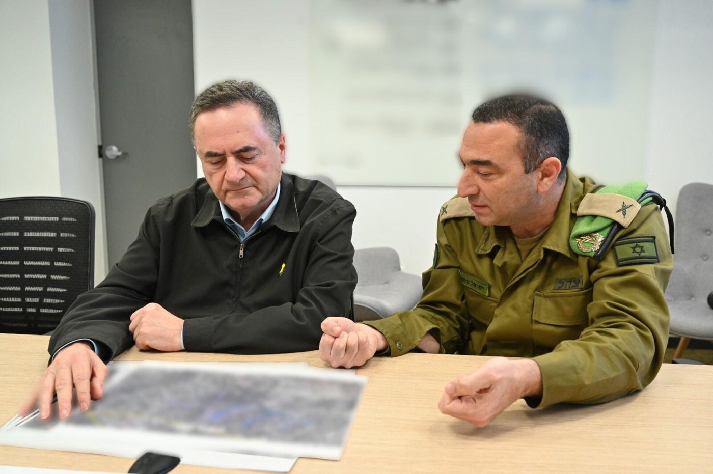 כ"ץ עוקב אחר המבצע