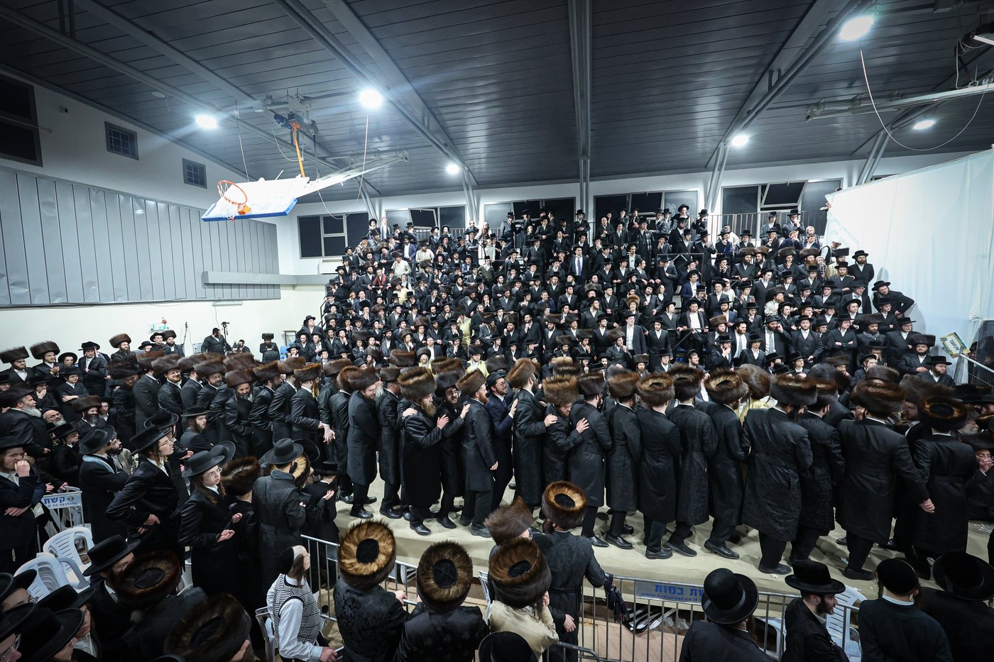 שבת אופריף לבן הגה"צ רבי אלימלך בידרמן