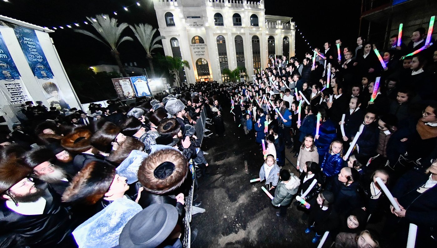 הכנסת ספר תורה בחצה"ק סאדיגורה