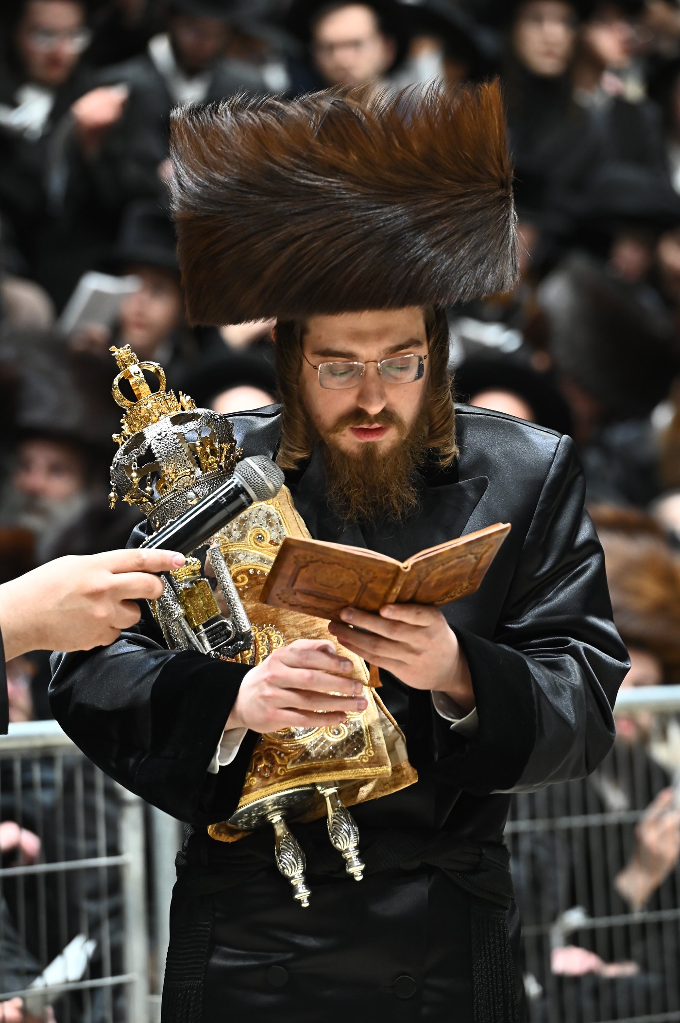 הכנסת ספר תורה בחצה"ק סאדיגורה