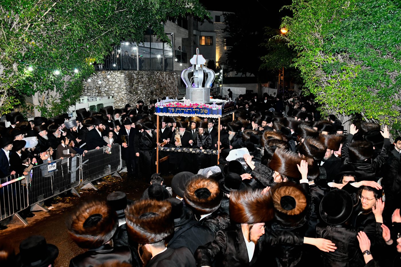 הכנסת ספר תורה בחצה"ק סאדיגורה