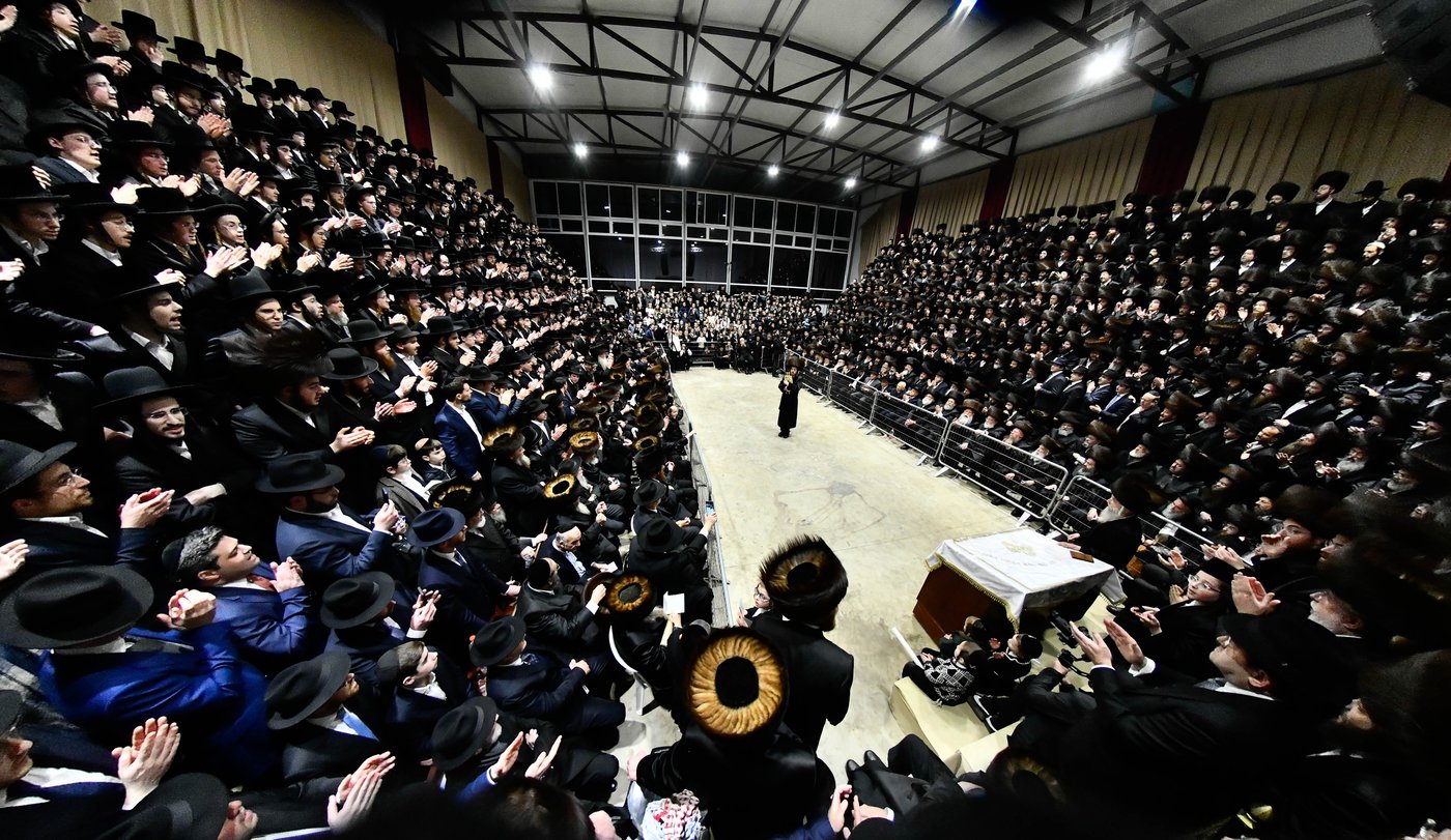 הכנסת ספר תורה בחצה"ק סאדיגורה