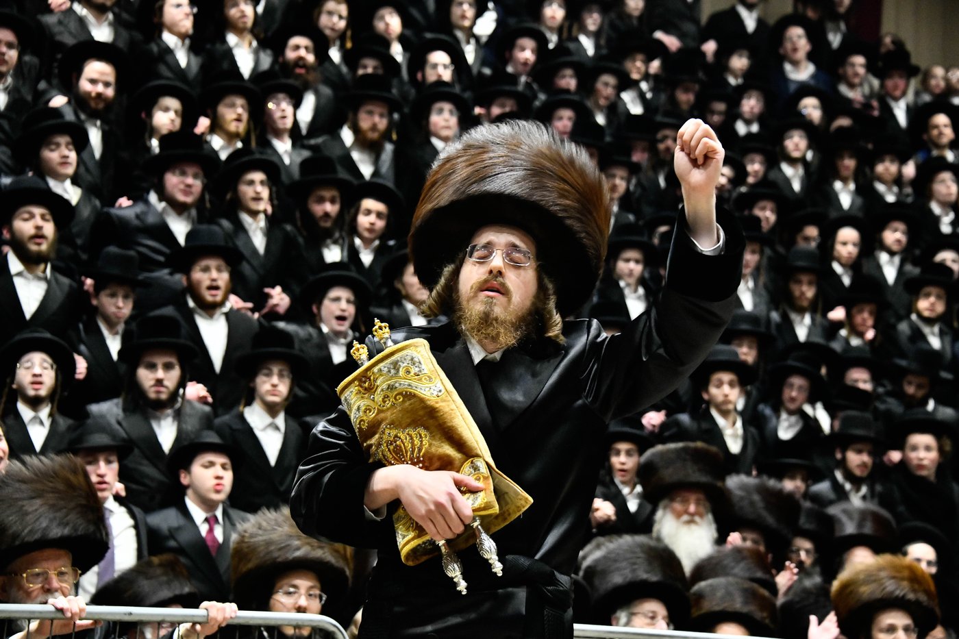 הכנסת ספר תורה בחצה"ק סאדיגורה
