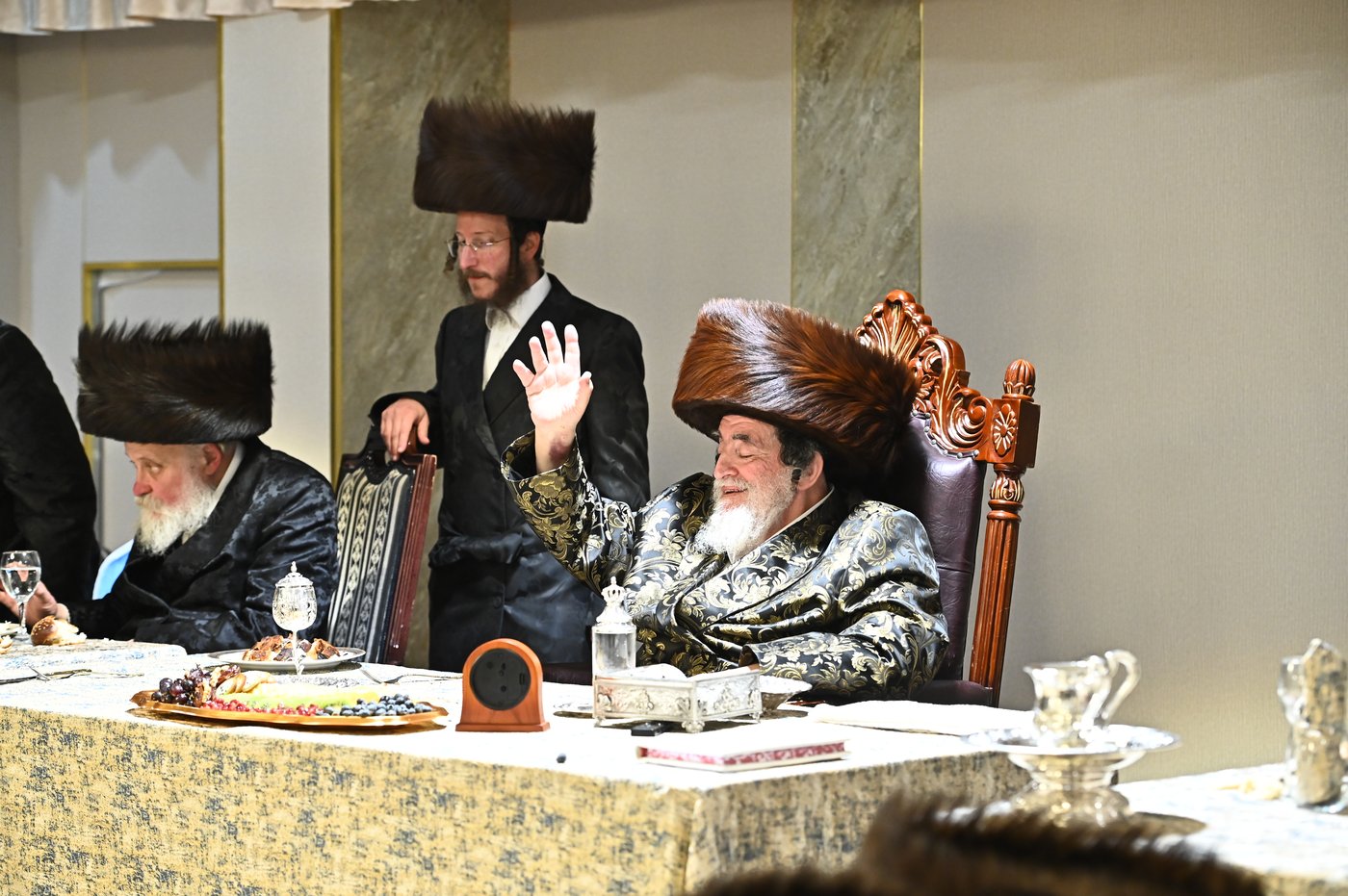 שמחת בית ויז'ניץ - שבע ברכות לעסקני קמחא דפסחא 