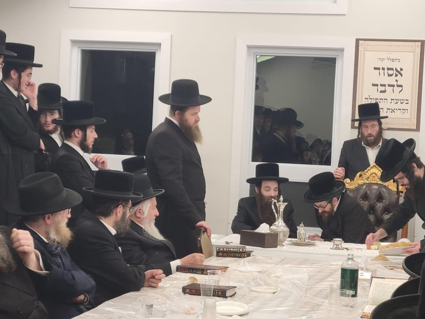 האדמו"ר מרחמסטריווקא אוק ענד ויין בטיש ט"ו בשבט