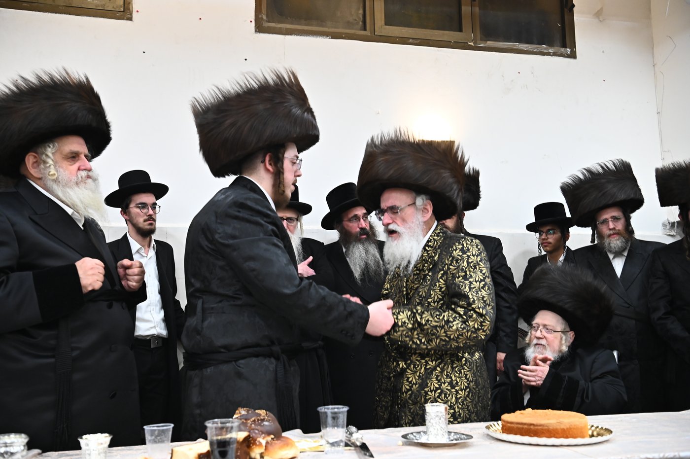 שמחת השבע ברכות בחצה"ק קרעטשניף - תולדות אהרן - קאסוב ויז'ניץ