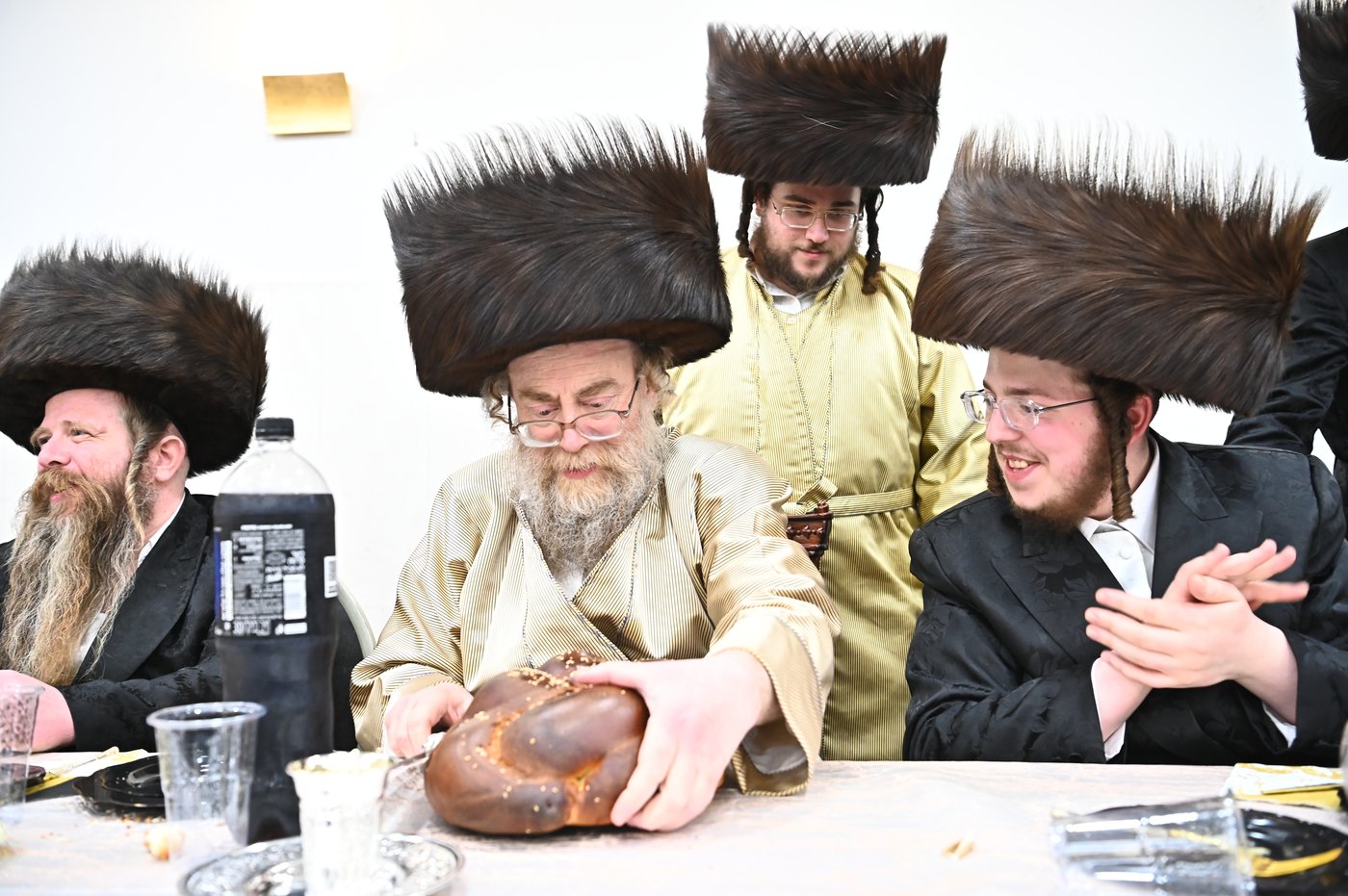 שמחת השבע ברכות בחצה"ק קרעטשניף - תולדות אהרן - קאסוב ויז'ניץ